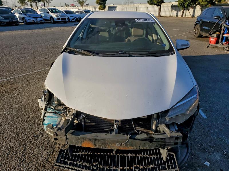 Photo 5 from auction – 2018 TOYOTA COROLLA with VIN 5YFBURHE9JP780718