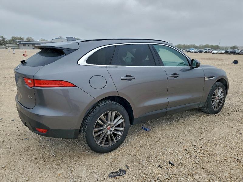 Photo 3 from auction – 2018 JAGUAR F-PACE PRE with VIN SADCK2FX9JA327455