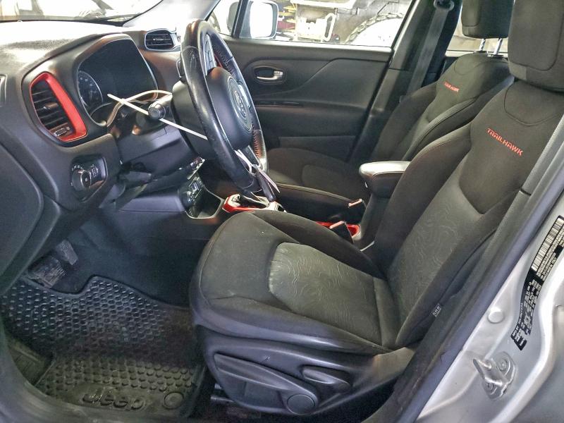 Photo 7 from auction – 2017 JEEP RENEGADE with VIN ZACCJBCB9HPE82329