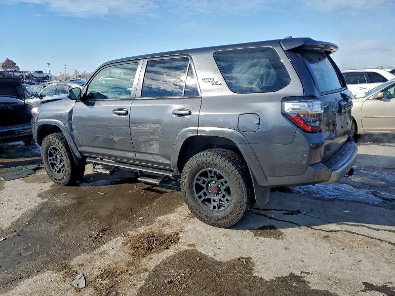 Photo 2 from auction – 2023 TOYOTA 4RUNNER SE with VIN JTERU5JRXP6139867