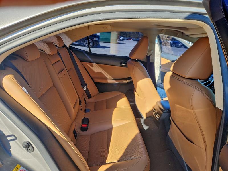Photo 10 from auction – 2016 LEXUS IS 200T with VIN JTHBA1D20G5025192