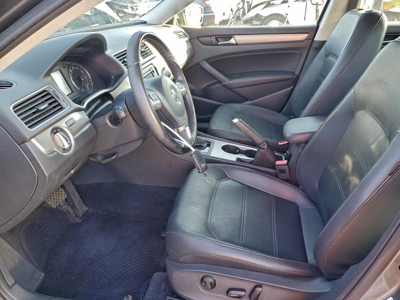 Photo 7 from auction – 2014 VOLKSWAGEN PASSAT SE with VIN 1VWBT7A33EC065574