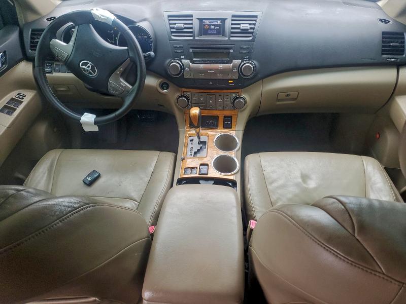 Photo 8 from auction – 2008 TOYOTA HIGHLANDER with VIN JTEEW44A482004028