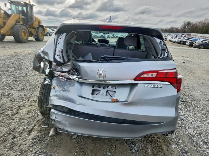 Photo 6 from auction – 2018 ACURA RDX TECHNO with VIN 5J8TB3H51JL010000