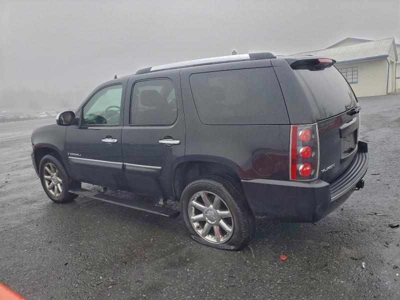 Photo 2 from auction – 2007 GMC YUKON DENA with VIN 1GKFK63857J341427