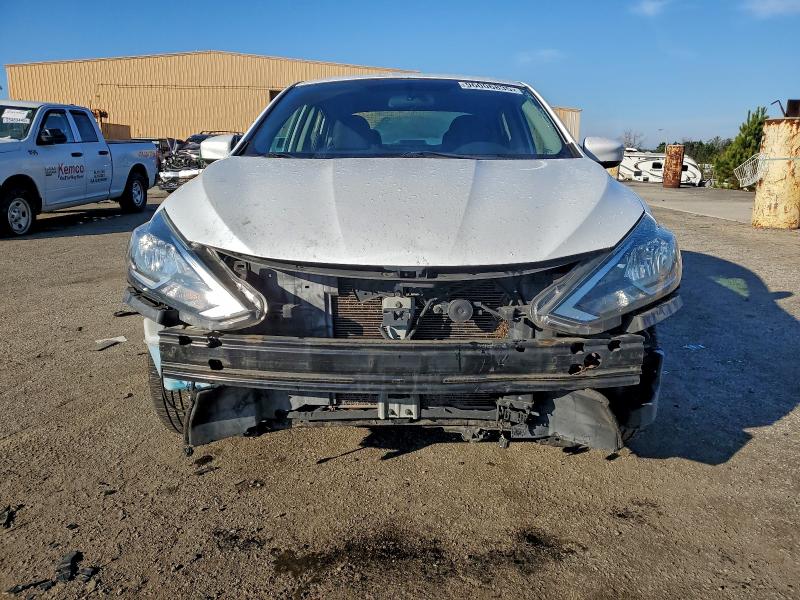 Photo 5 from auction – 2018 NISSAN SENTRA with VIN 3N1AB7AP5JY250184