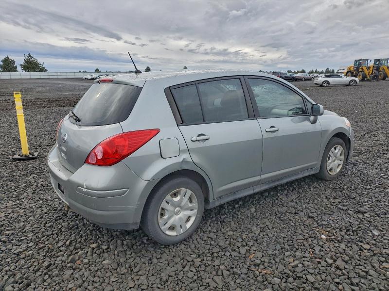 Photo 3 from auction – 2010 NISSAN VERSA S with VIN 3N1BC1CP0AL441925