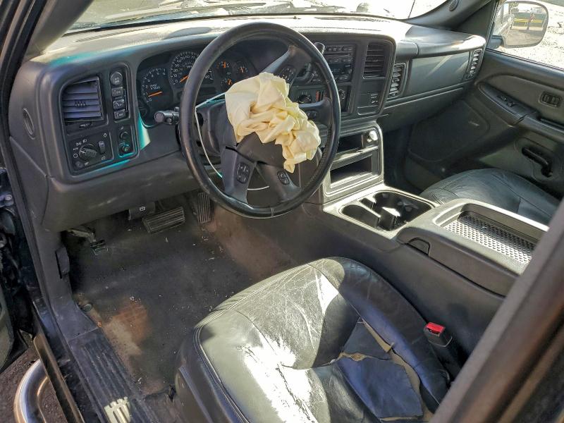 Photo 8 from auction – 2004 CHEVROLET SILVERADO with VIN 2GCEK19T641188102