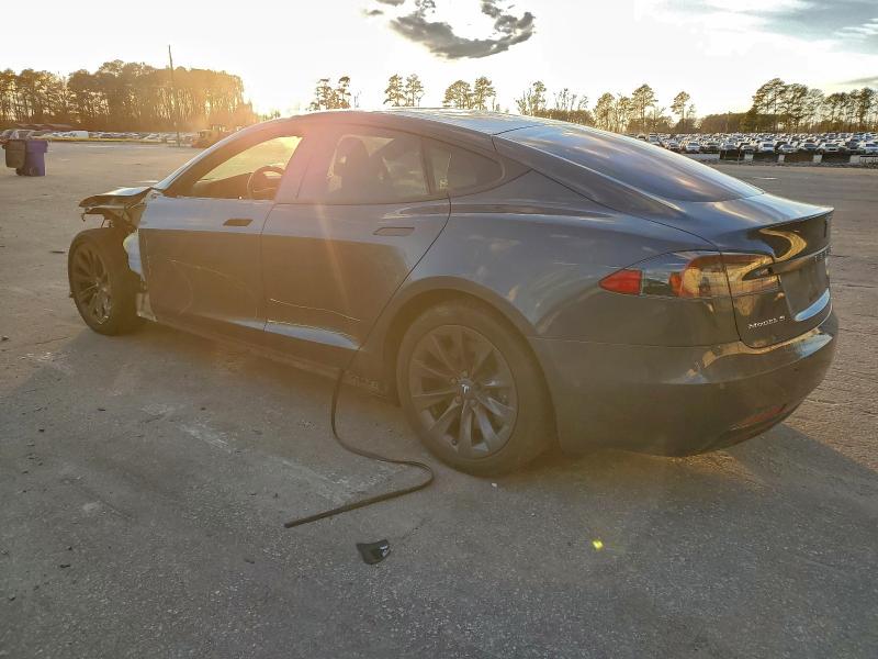 Photo 2 from auction – 2018 TESLA MODEL S with VIN 5YJSA1E20JF272475