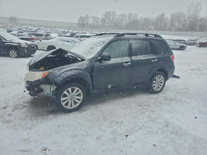 SUBARU FORESTER L 2011 with VIN JF2SHBEC8BH733306 - Photo from auction