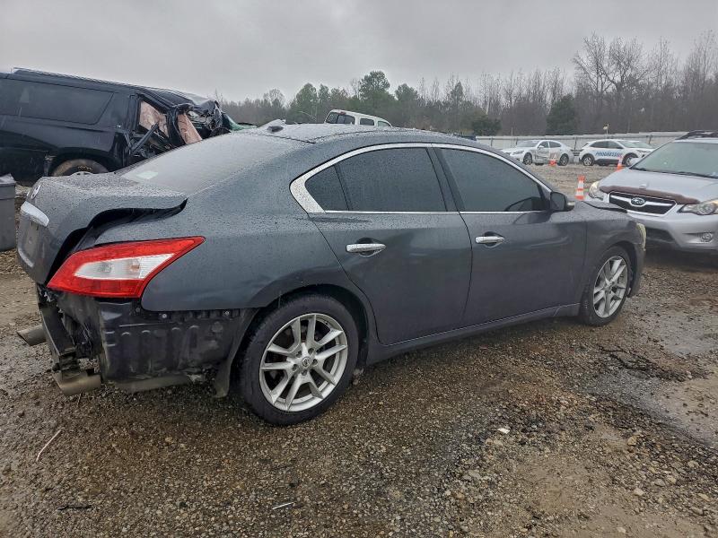 Photo 3 from auction – 2011 NISSAN MAXIMA S with VIN 1N4AA5AP6BC842830
