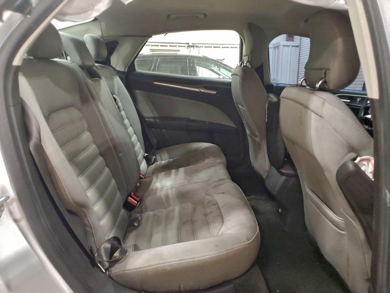 Photo 10 from auction – 2014 FORD FUSION S with VIN 3FA6P0G71ER385879