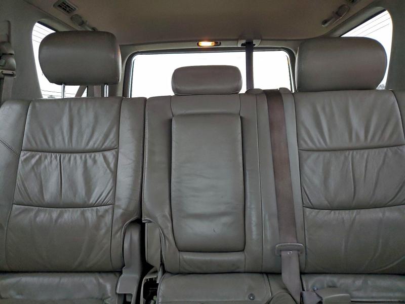 Photo 10 from auction – 2005 TOYOTA SEQUOIA LI with VIN 5TDBT48A15S242630