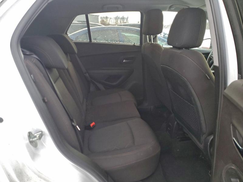 Photo 11 from auction – 2017 CHEVROLET TRAX 1LT with VIN 3GNCJPSB5HL141038