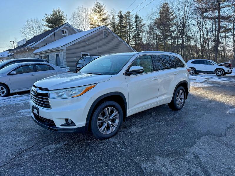 Photo 2 from auction – 2014 TOYOTA HIGHLANDER with VIN 5TDJKRFH3ES032123