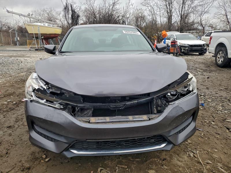 Photo 5 from auction – 2017 HONDA ACCORD with VIN 1HGCR2F33HA162485