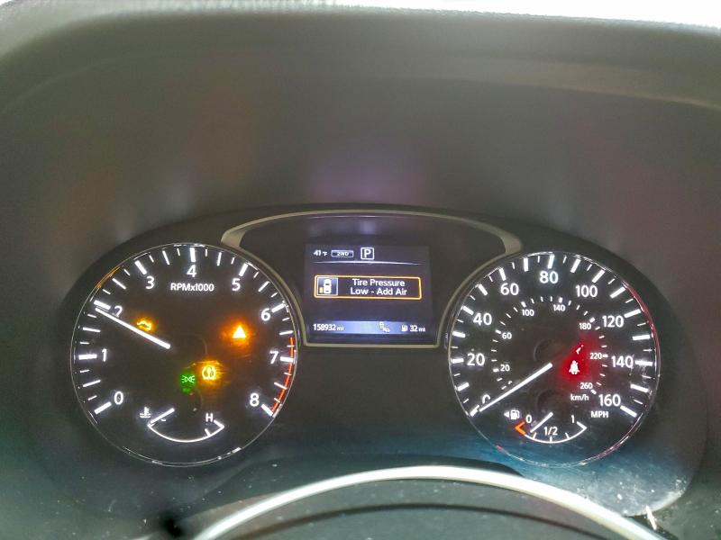 Photo 9 from auction – 2017 NISSAN PATHFINDER with VIN 5N1DR2MM2HC684782