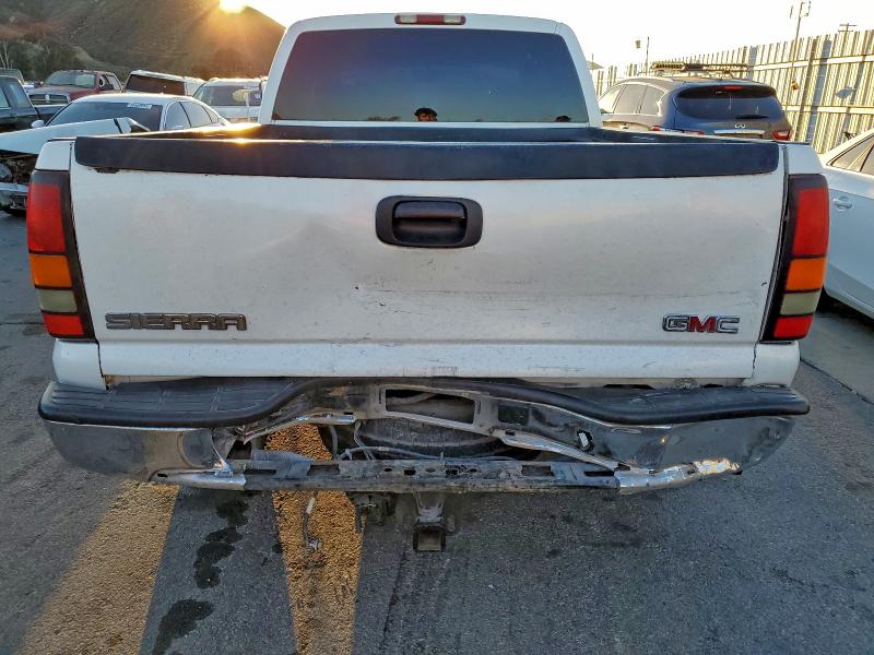 صورة رقم 6 من المزاد - 2004 GMC NEW SIERRA مع VIN 2GTEC19V041336968