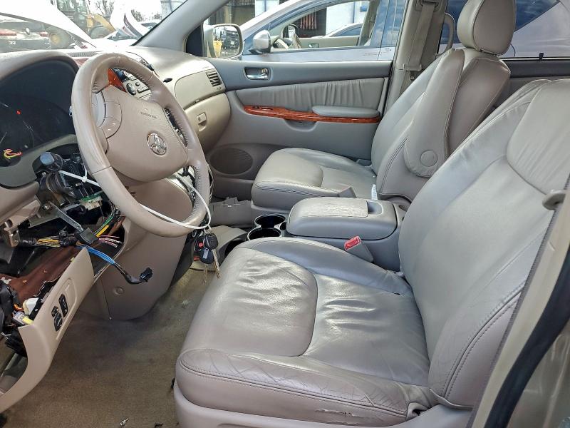 Photo 7 from auction – 2008 TOYOTA SIENNA XLE with VIN 5TDZK22C08S191237
