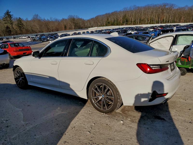 Photo 2 from auction – 2019 BMW 330XI with VIN 3MW5R7J53K8B01487