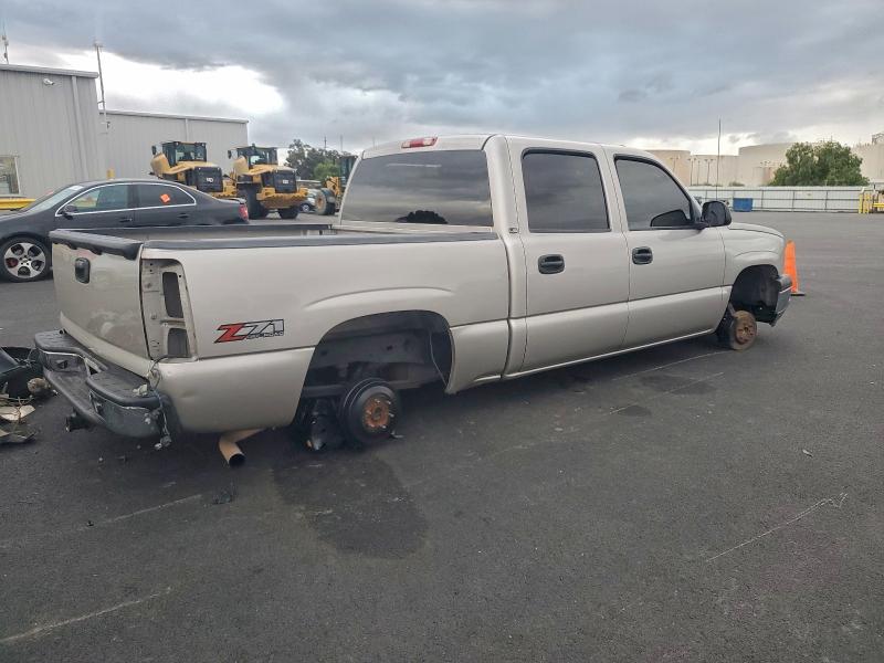 Photo 3 from auction – 2005 CHEVROLET SILVERADO with VIN 2GCEC13T251237495