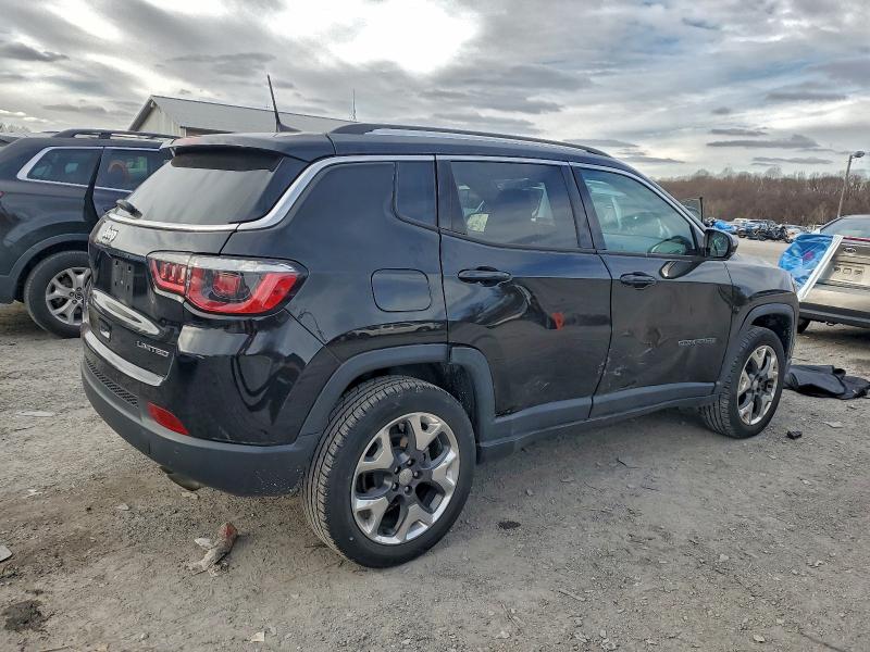 Photo 3 from auction – 2018 JEEP COMPASS LI with VIN 3C4NJDCB9JT201732