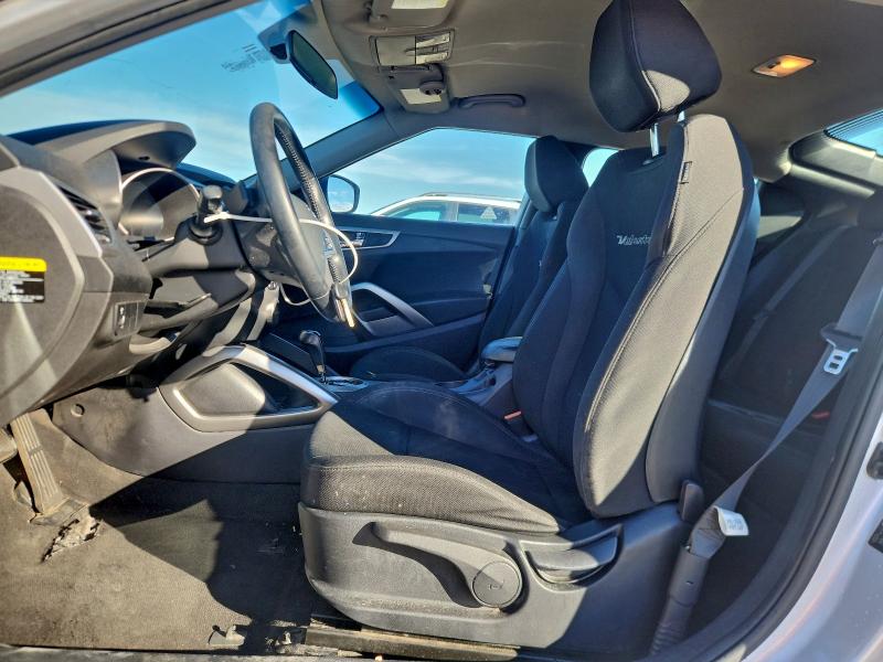 Photo 7 from auction – 2017 HYUNDAI VELOSTER with VIN KMHTC6AD1HU311705