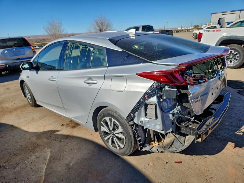 Photo 2 from auction – 2018 TOYOTA PRIUS PRIM with VIN JTDKARFP2J3071909