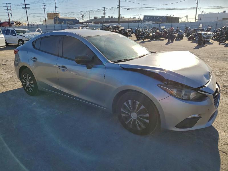 Photo 4 from auction – 2014 MAZDA 3 SV with VIN JM1BM1T76E1149378