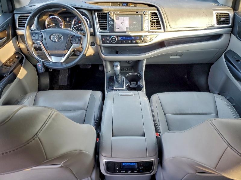 Photo 8 from auction – 2014 TOYOTA HIGHLANDER with VIN 5TDJKRFH3ES045616
