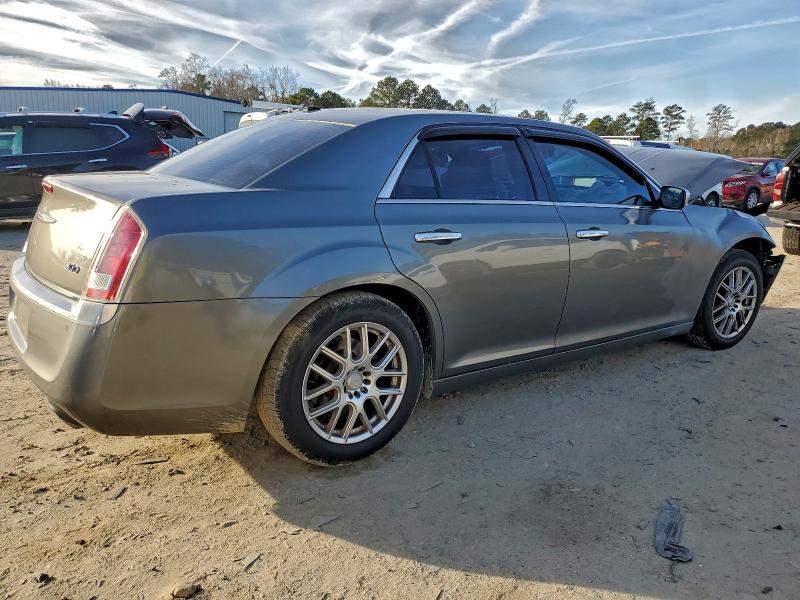 Photo 3 from auction – 2012 CHRYSLER 300 LIMITE with VIN 2C3CCACG2CH275005
