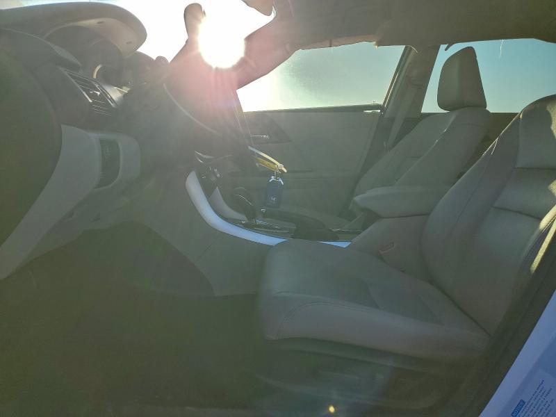 Photo 7 from auction – 2015 HONDA ACCORD TOU with VIN 1HGCR6F77FA002794
