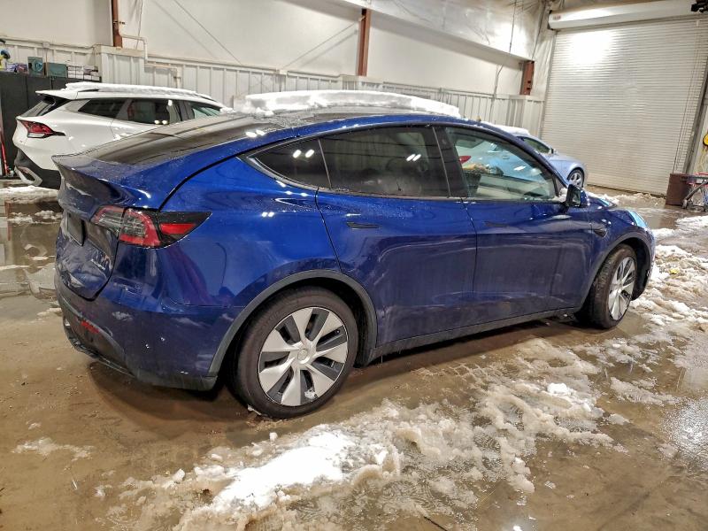 Photo 3 from auction – 2020 TESLA MODEL Y with VIN 5YJYGDEE1LF011945