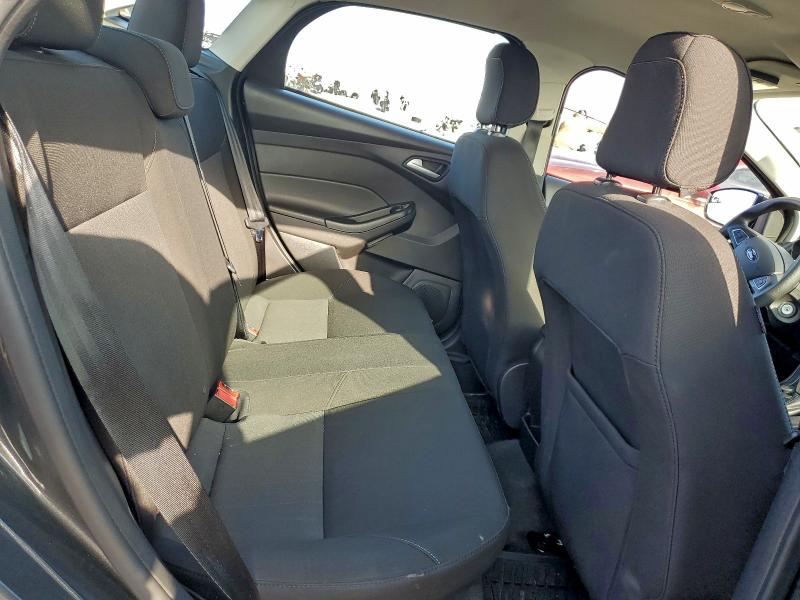 Zdjęcie 10 z aukcji – 2018 FORD FOCUS SE z VIN 1FADP3F22JL220317