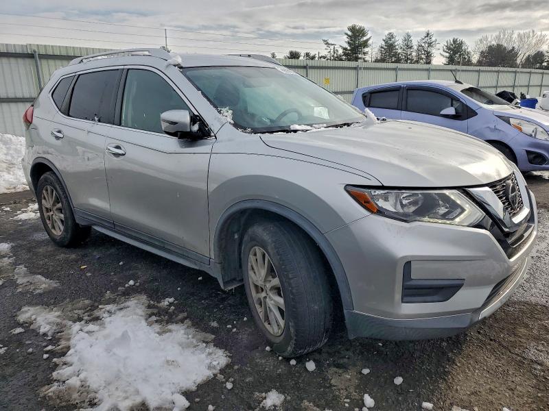 Photo 4 from auction – 2018 NISSAN ROGUE S with VIN KNMAT2MV1JP619146