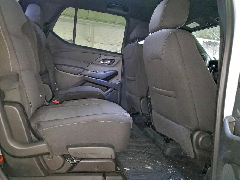 Photo 11 from auction – 2022 CHEVROLET TRAVERSE L with VIN 1GNEVMKW0NJ160243