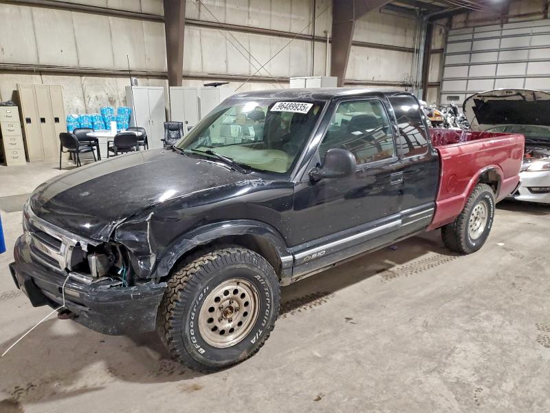 Photo 1 from auction – 1997 CHEVROLET S10 with VIN 1GCDT19WXV8176553