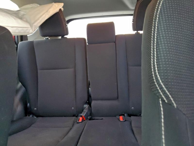 Photo 10 from auction – 2017 TOYOTA RAV4 XLE with VIN JTMRFREV3HJ119178