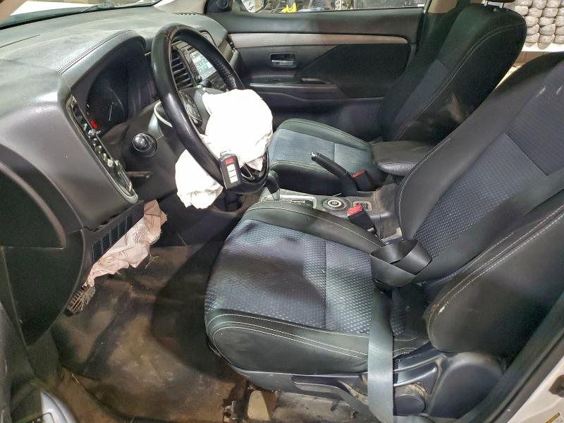 Photo 7 from auction – 2016 MITSUBISHI OUTLANDER with VIN JA4AZ3A38GZ012532