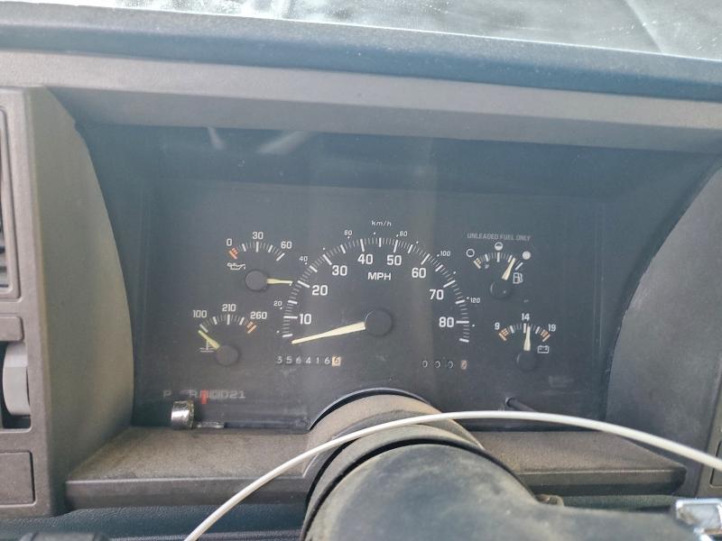 Photo 9 from auction – 1992 CHEVROLET GMT-400 C1 with VIN 2GCEC19K4N1124341