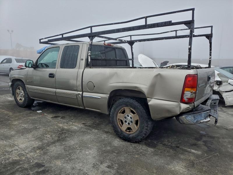 Photo 2 from auction – 2000 CHEVROLET SILVERADO with VIN 2GCEC19T2Y1384475