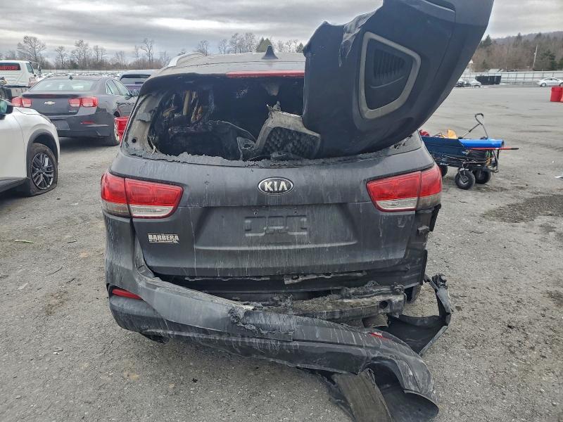Photo 6 from auction – 2018 KIA SORENTO LX with VIN 5XYPG4A33JG404321