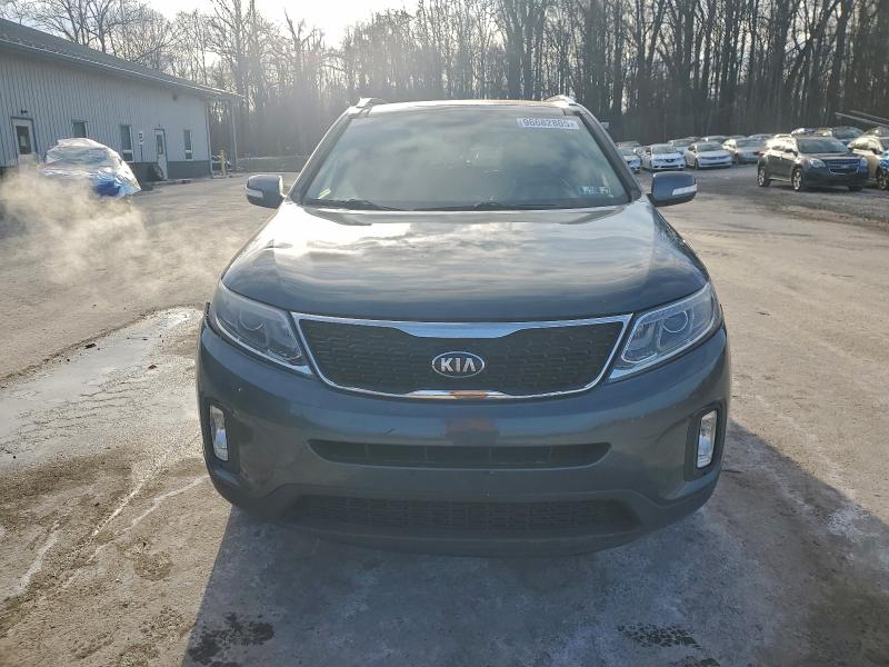 Photo 5 from auction – 2014 KIA SORENTO EX with VIN 5XYKUDA73EG497465