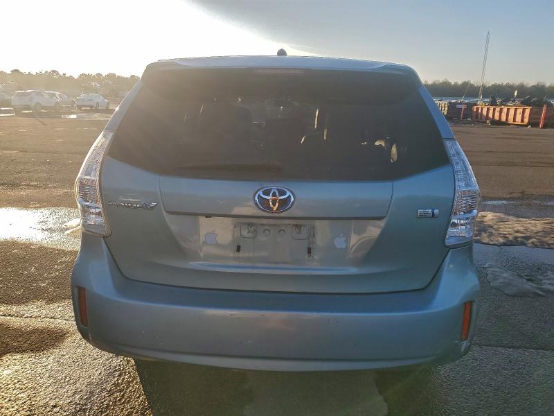 Photo 6 from auction – 2013 TOYOTA PRIUS V with VIN JTDZN3EU3D3281530