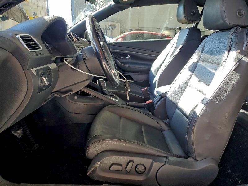 Photo 7 from auction – 2012 VOLKSWAGEN EOS KOMFOR with VIN WVWBW7AH6CV006400