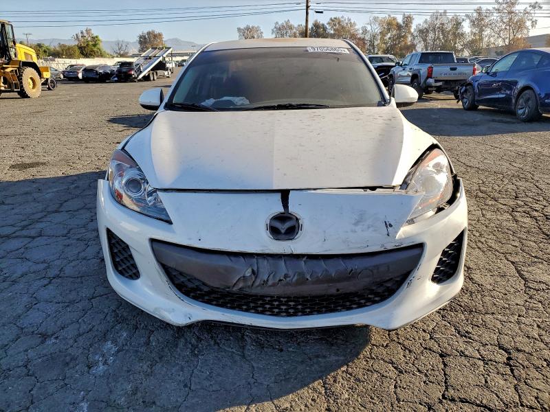 Zdjęcie 5 z aukcji – 2013 MAZDA 3 I z VIN JM1BL1TG2D1815184