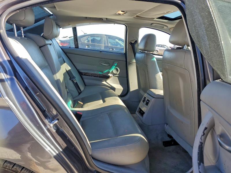 Photo 10 from auction – 2006 BMW 330 I with VIN WBAVB33516AZ85823