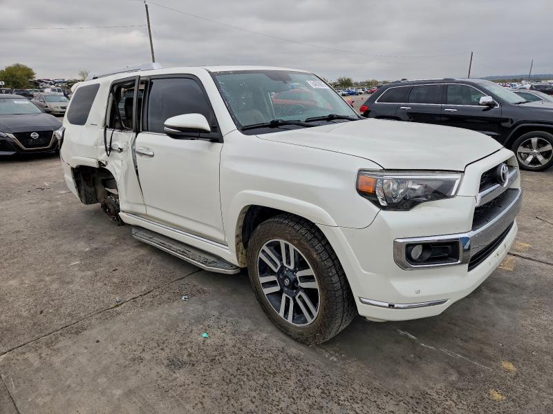 Photo 4 from auction – 2018 TOYOTA 4RUNNER SR with VIN JTEBU5JR9J5581392