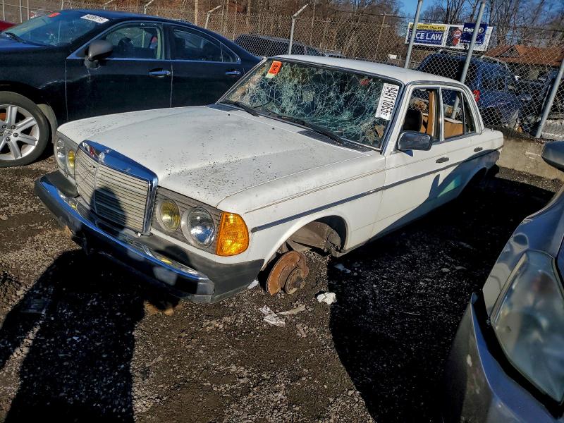 MERCEDES-BENZ 300 D 1981 with VIN WDBAB30A5BB244578 - Photo from auction