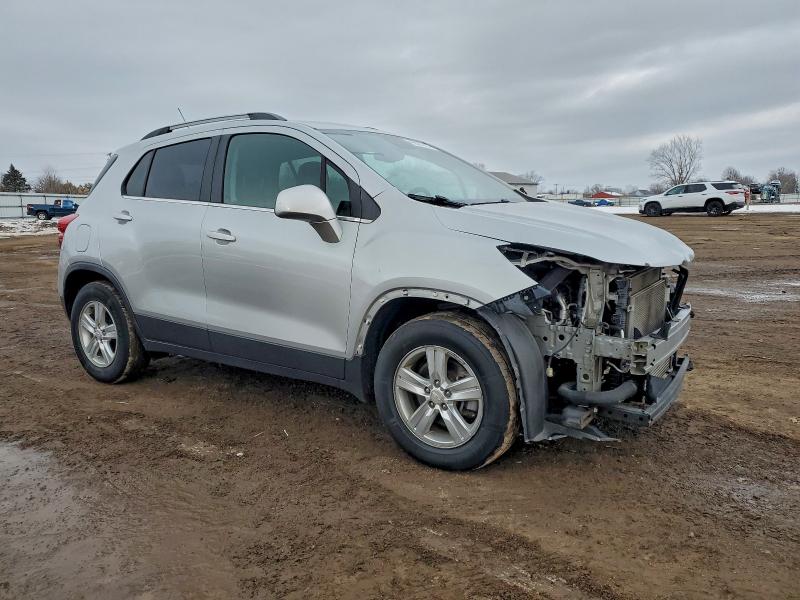 Photo 4 from auction – 2019 CHEVROLET TRAX 1LT with VIN 3GNCJLSB2KL343125